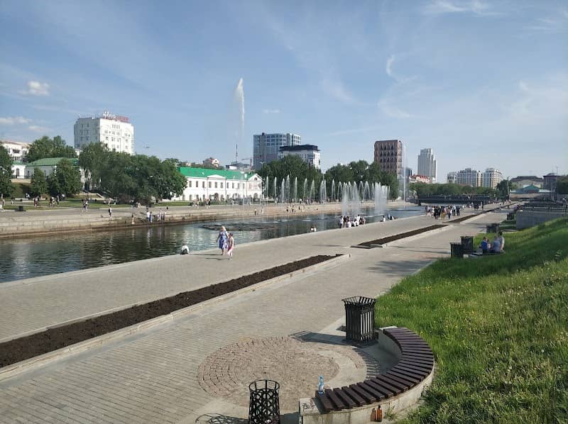 Istoricheskiy Skver - Image 2