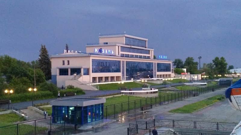 Park Molodozhenov - Image 1