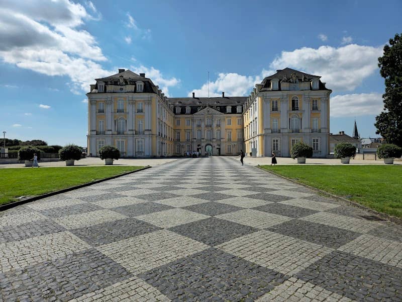 Brühl Castle - Image 2