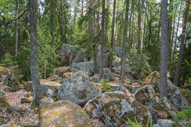 Linnavuori Pirunlinna - Image 1