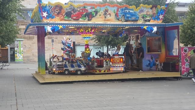 Kinderkarussell or Children's Carousel 🎠 - Image 1