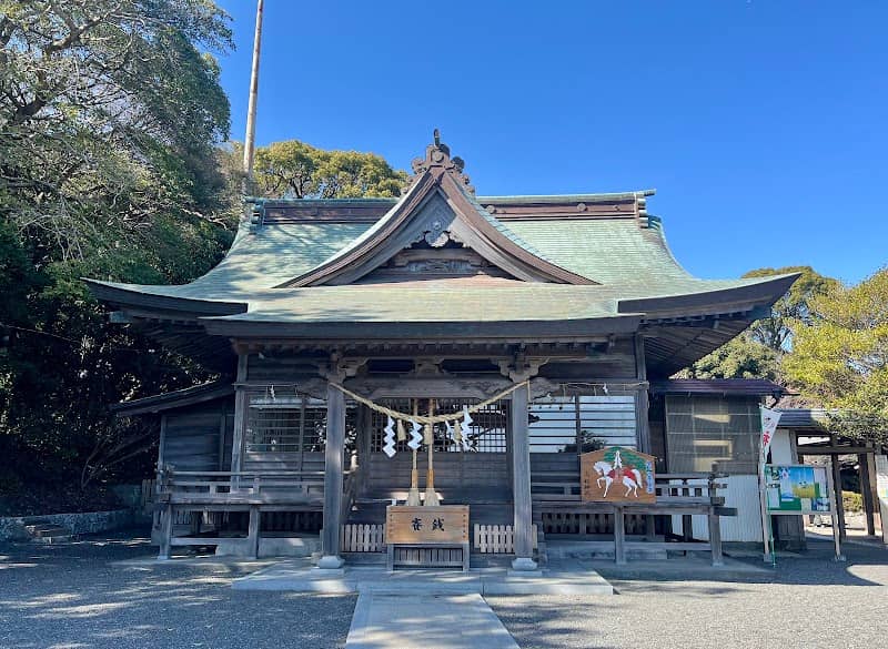 Takamatsu Shrine - Image 1