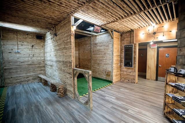 Axe Throwing Pier Park - Image 1