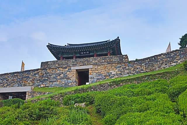 Gongju Gongsanseong Fortress - Image 1