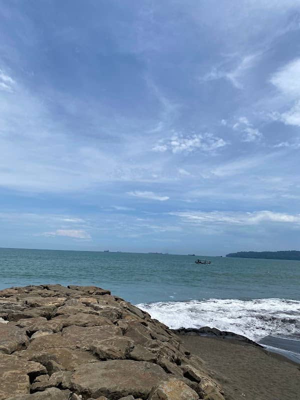 Kamulyan Beach - Image 2