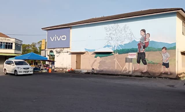 MURAL "AH MUI DAN ADIK-ADIK" BUKIT GAMBIR - Image 2