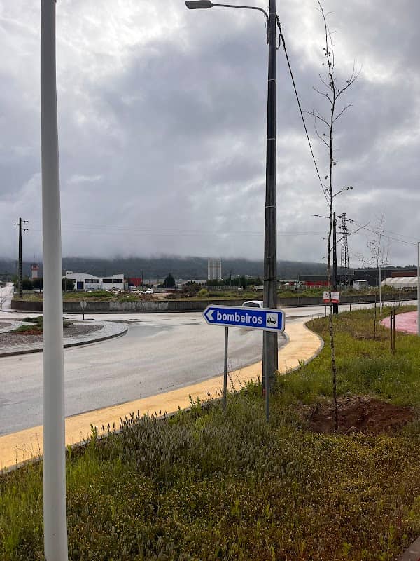 Monumento de Homenagem aos Trabalhadores Do Munícipio - Image 1