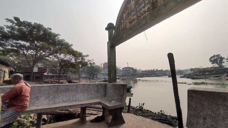 তালুকদার বাড়ী জামে মসজিদ ঘাট - Image 1