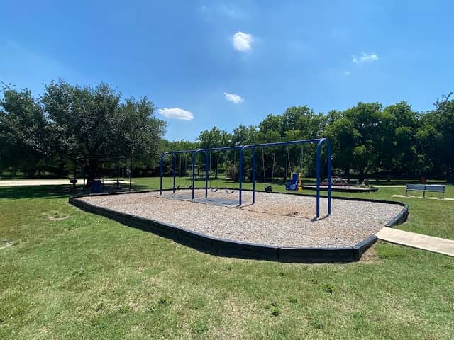 Rhome Family Park - Image 1