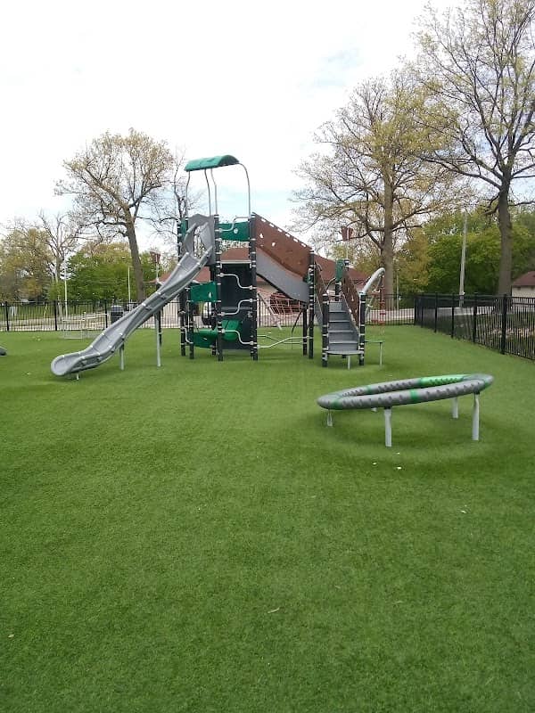 Lincoln Park - Image 1