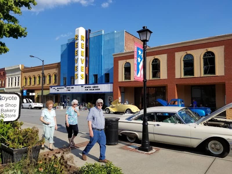 Downtown Elkin Historic District - Image 2