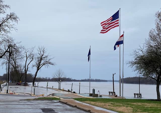 James W. Rennick Riverfront Park - Image 1