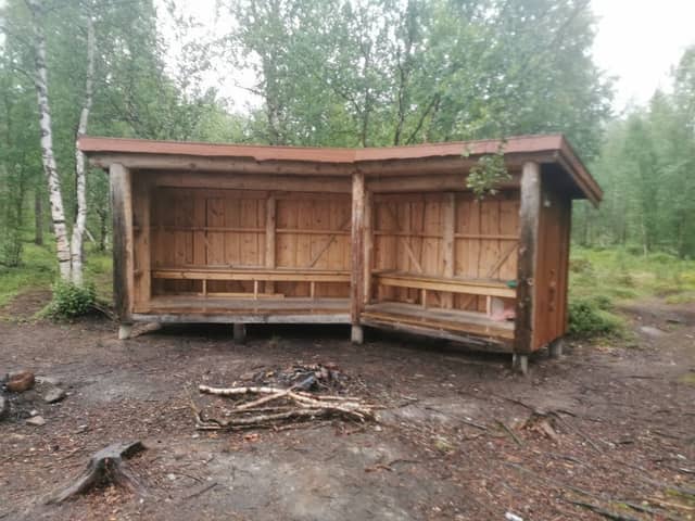 Gapahuken ved Fjellfroskelva - Image 1