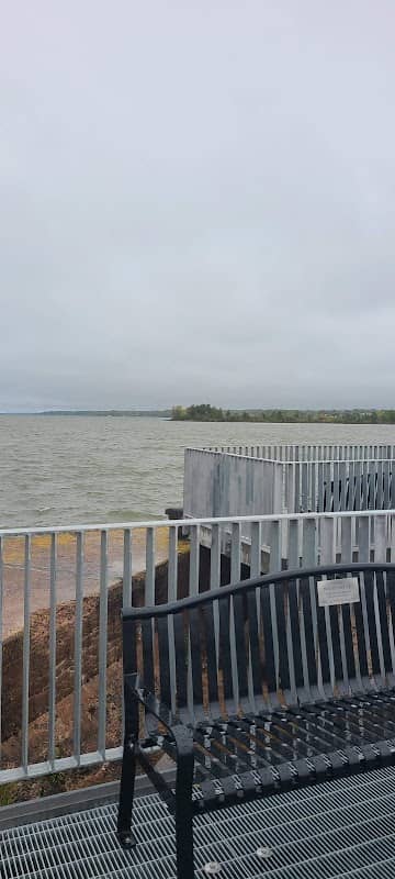 Bayline Park - Image 1