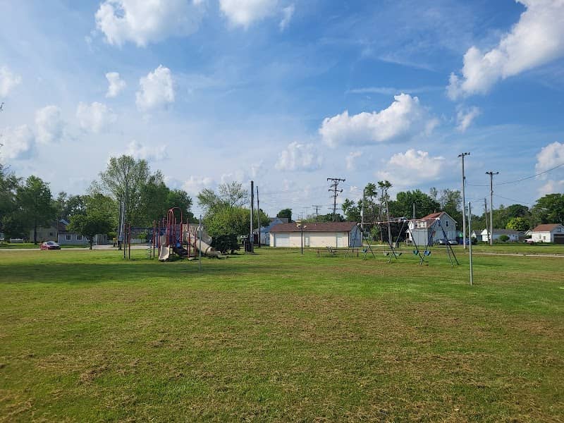 Lakeview Park - Image 1