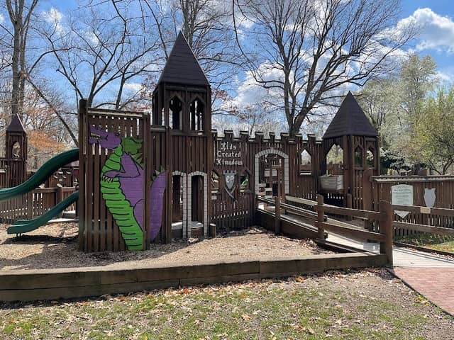 Ewing Park - Image 1