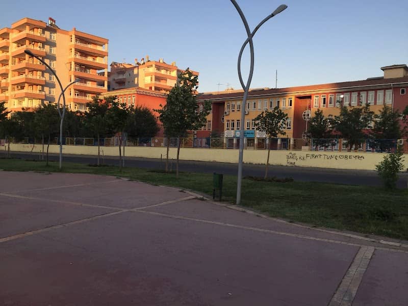 Yürüyüş Ve Dinlenme Parkı - Image 1