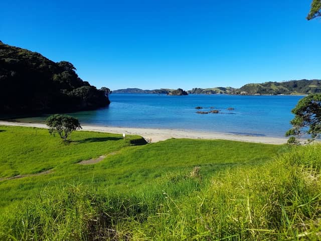 Piapia Bay - Image 1