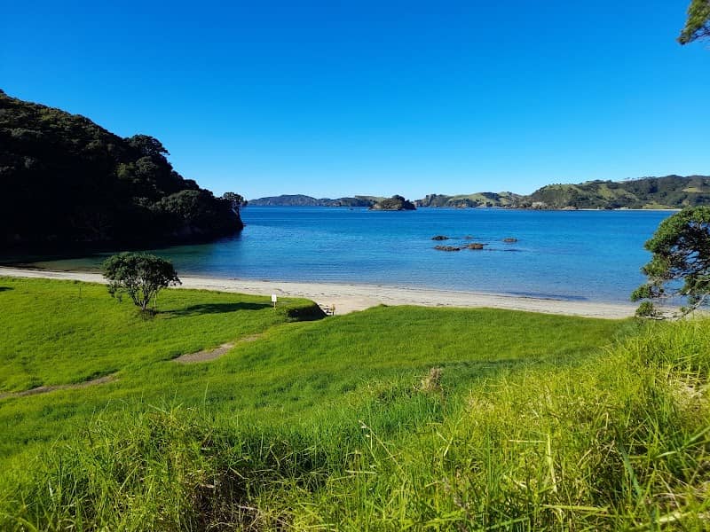 Piapia Bay - Image 1