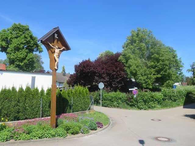 Dorfkreuz Neuhausen - Image 1