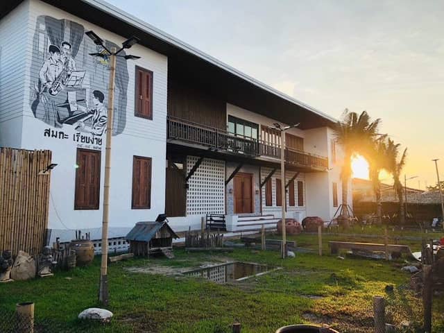 Baantaboon Kongpor บ้านตะบูนของพ่อ - Image 1