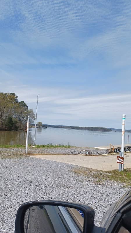Graves Three Rivers Landing - Image 1
