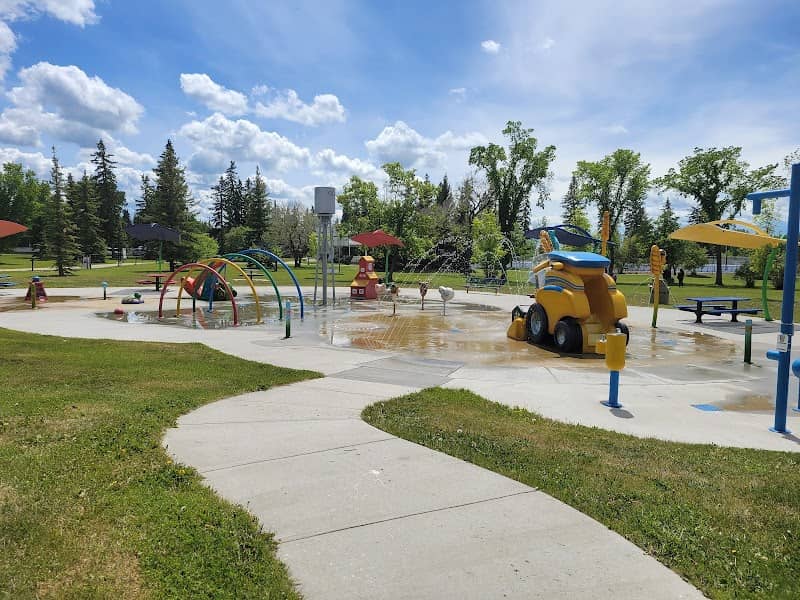 Olds Splash Park - Image 1