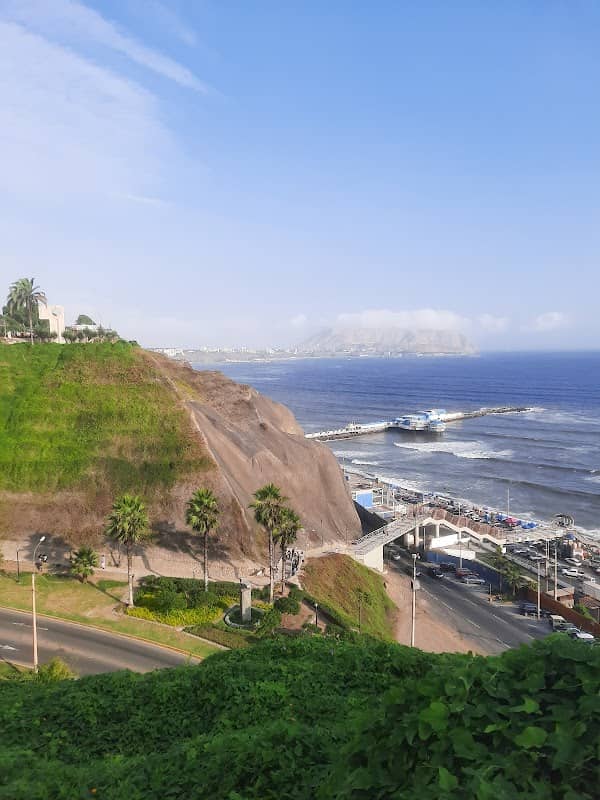 Malecón de Miraflores - Image 2