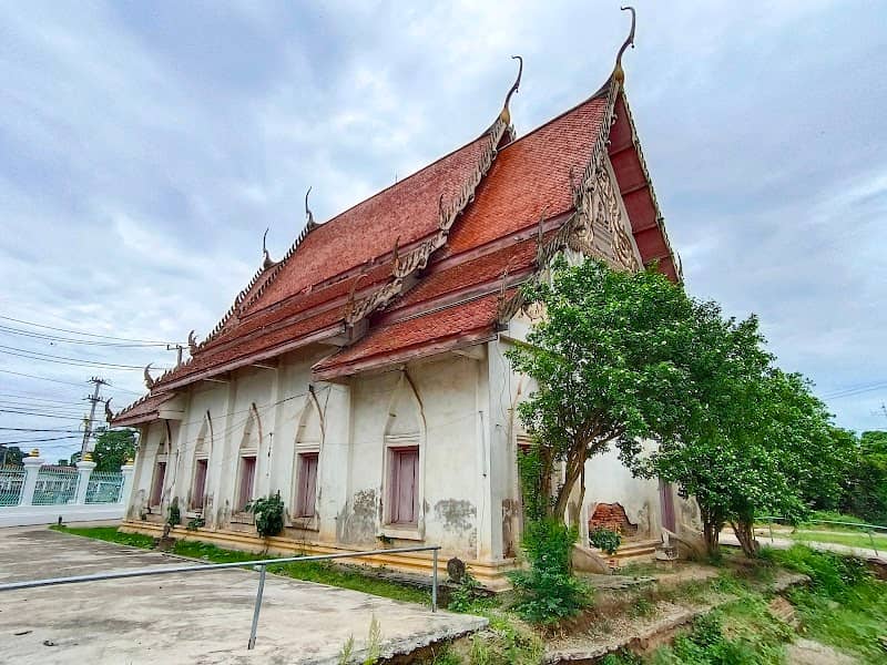 Wat Traiphum Phra Phuttha Maha Thammaracha - Image 1