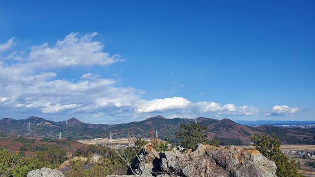 男抱山 - Image 1