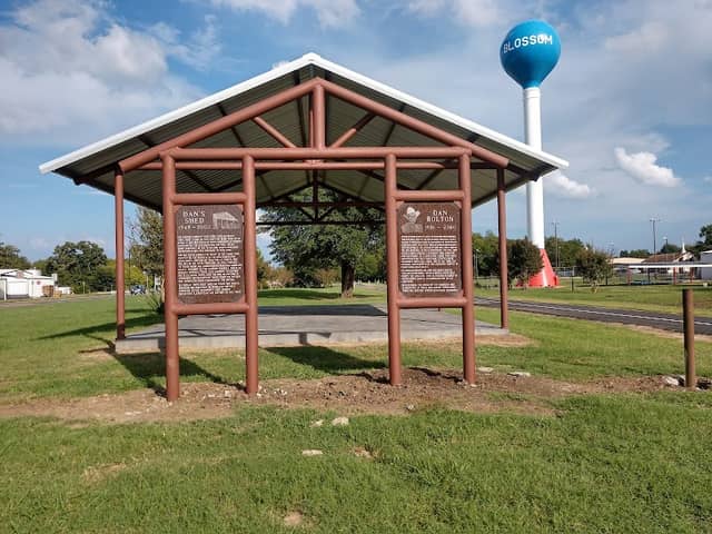 Blossom City Park - Image 1