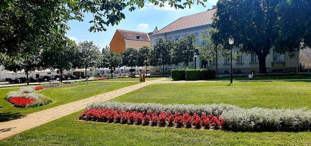 Park - Image 1