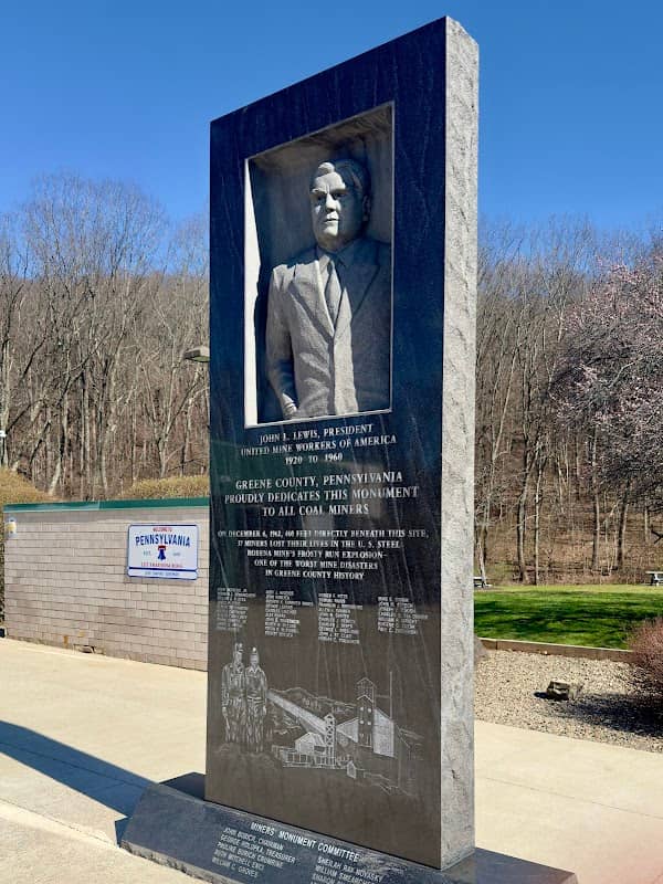 Miners Monument - Image 1
