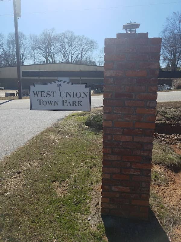 West Union Town Park - Image 2