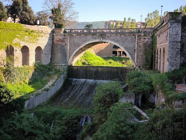 Gregorian Bridge - Image 1