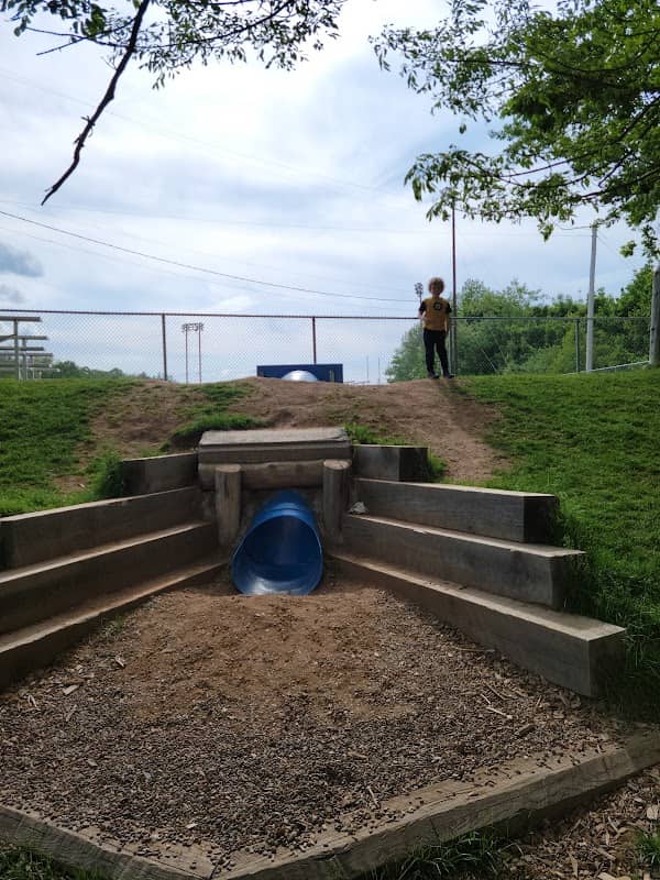 Kentville Memorial Park - Image 1