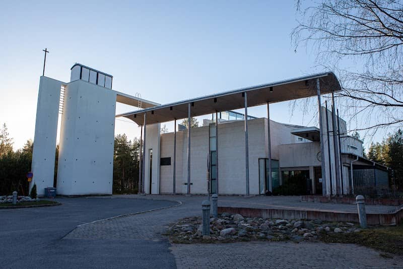 Kempele Holy Trinity Church - Image 1