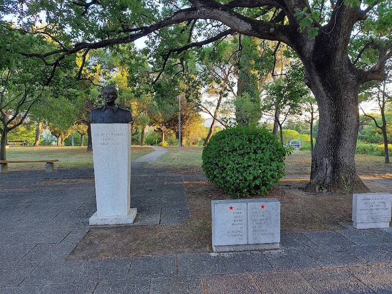 Beblerjev park - Image 1