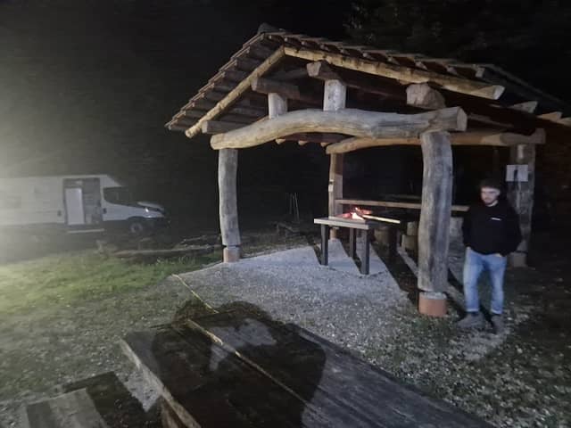 Cabane forestiere Courtemaiche - Image 1