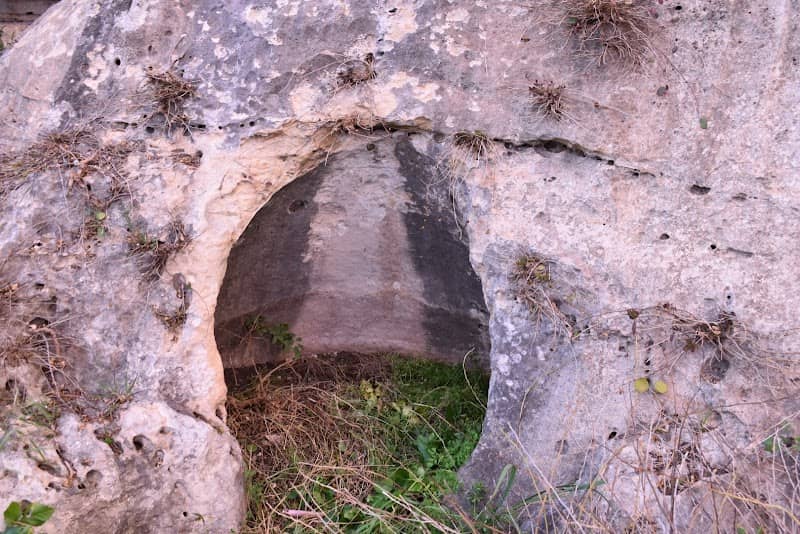 Necropoli Di Contrada Ronnafridda Scicli - Image 1