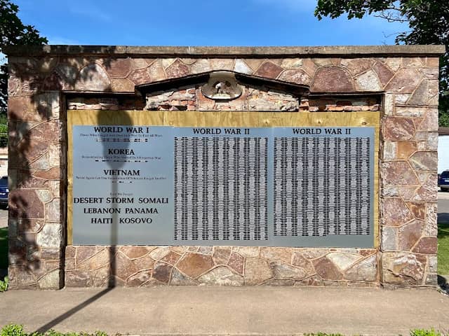 Veterans Park - Image 1