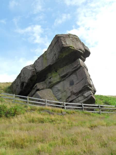 Hanging Stone - Image 1