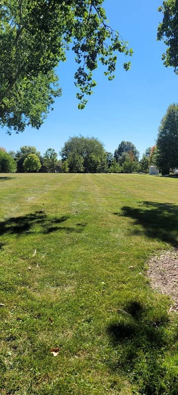 Fairway Commons Park - Image 1