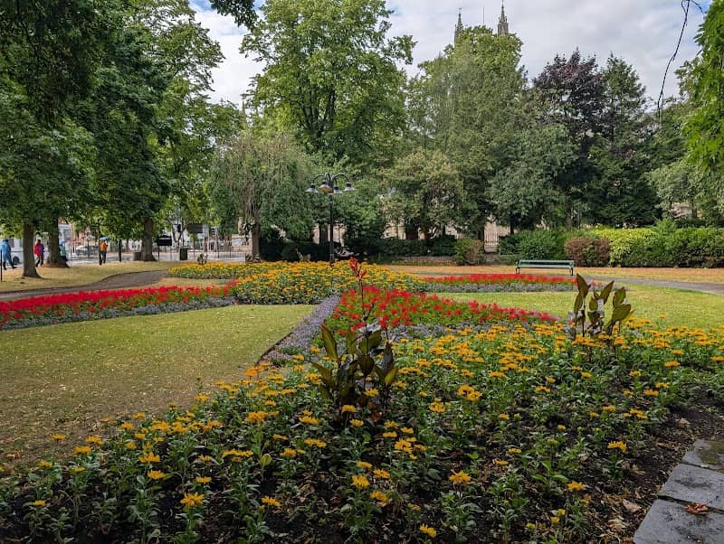 Selby Park - Image 2