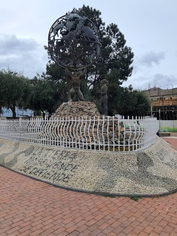 Plaza Alexander von Humboldt - Image 1