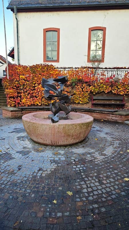 Möwenbrunnen - Image 2
