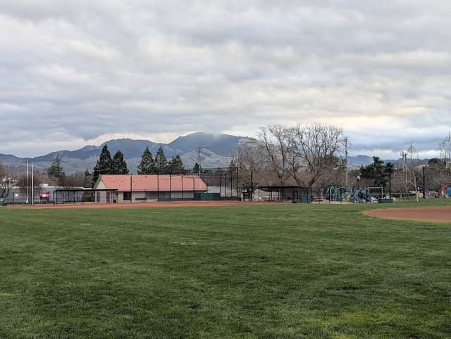 Pleasant Oaks Park - Image 2
