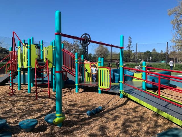 Pleasant Oaks Park - Image 1