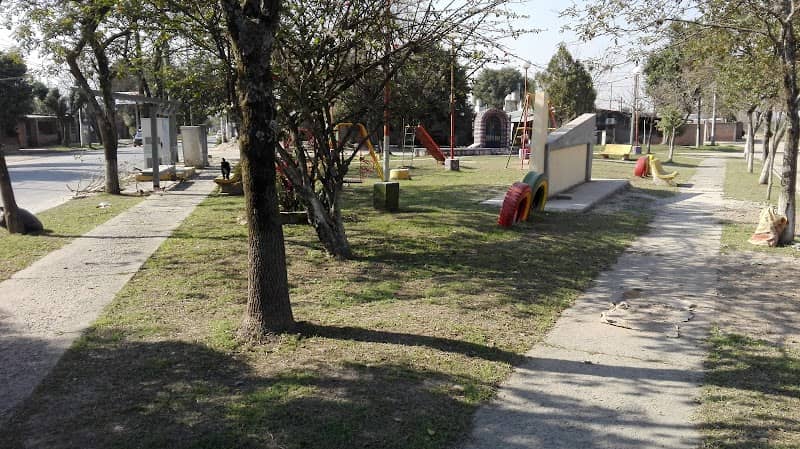 Plazoleta María Auxiliadora - Image 1