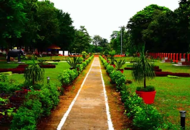 Satabdi Park - Image 1